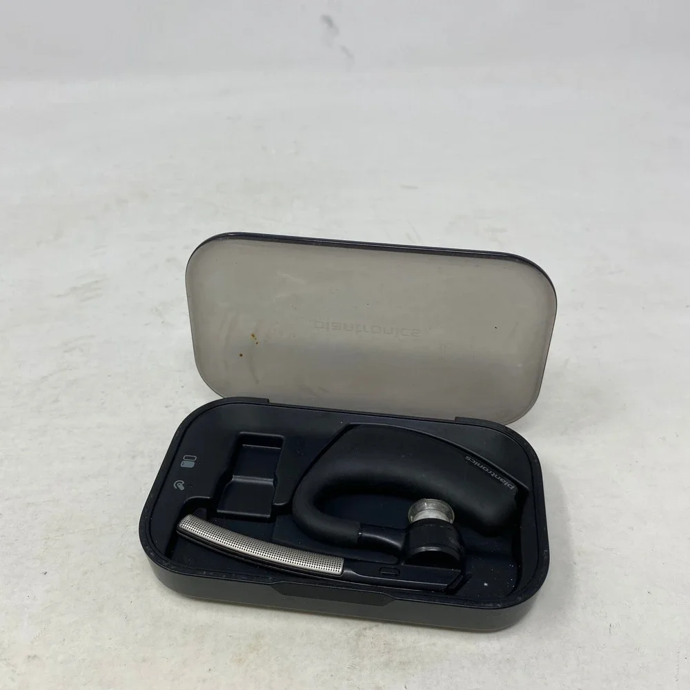 Plantronics Voyager Legend‎ Bluetooth Headset with Charging Case Black Untested
